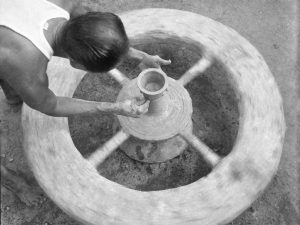 Time and Tide by Foo Tee Jun - Making of earthenware at traditional kiln, c. 1960s