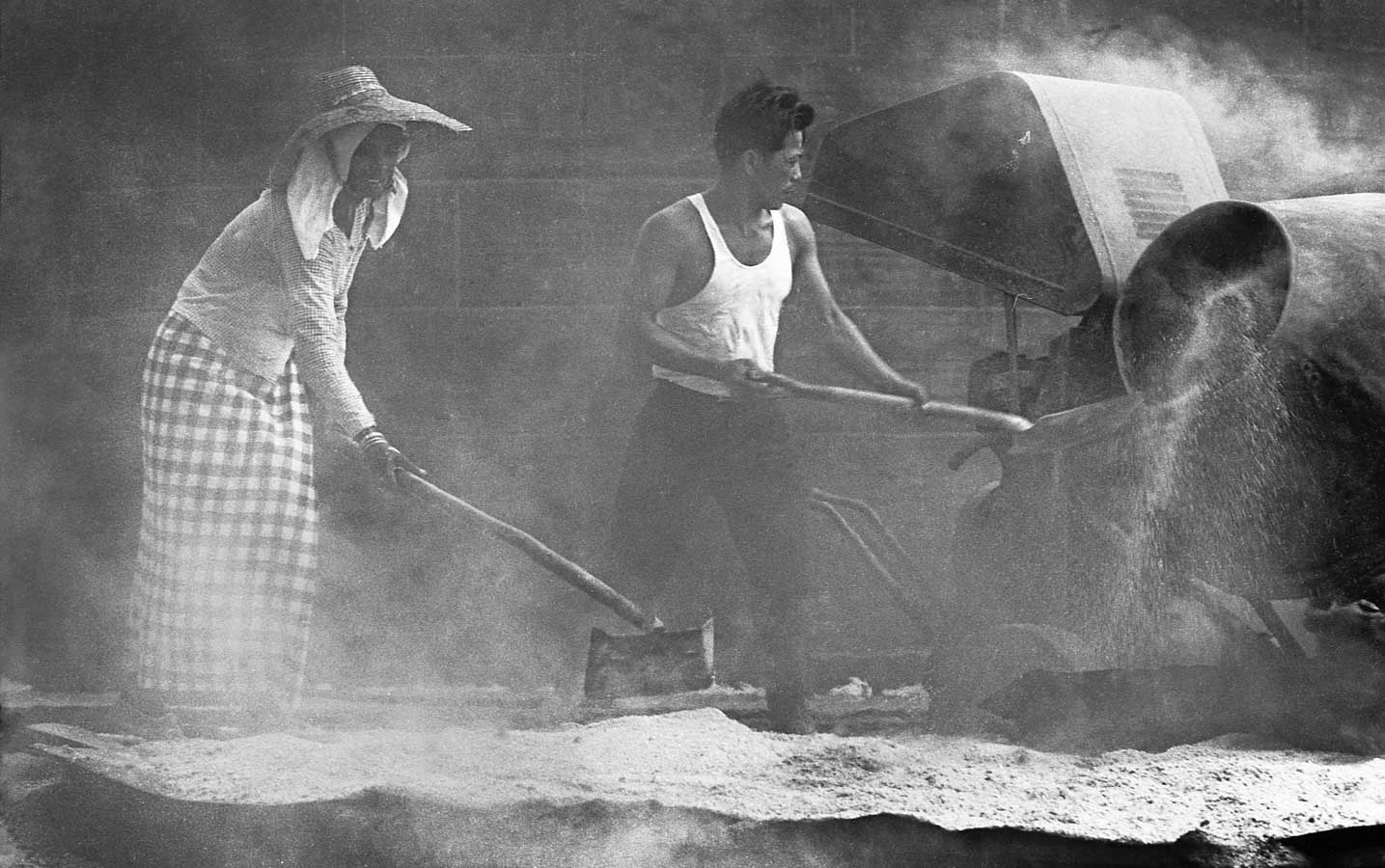 Time and Tide by Foo Tee Jun - Workers making cement by road side, c. 1960s