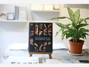 PHOTOGRAPHY IN SOUTHEAST ASIA - A SURVEY by Zhuang Wubin